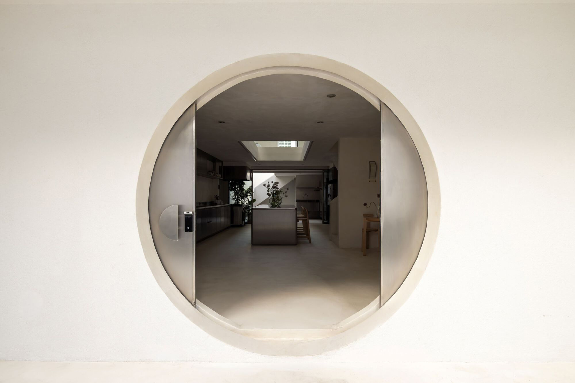 NMDM.ARQ-Nádia Manssur,住宅改造,住宅改造設計案例,巴西,極簡主義別墅,極簡主義,公共廚房,共享空間