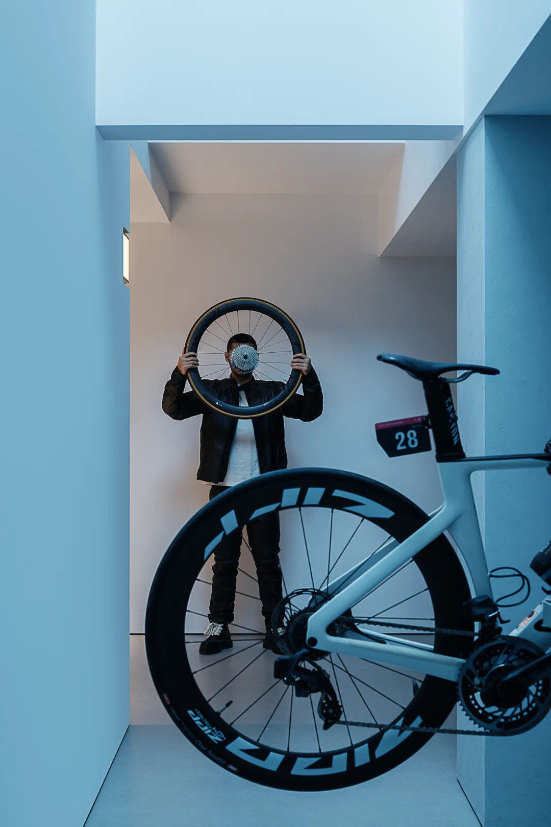 700㎡別墅設計,700㎡,極簡風別墅,別墅設計,現代風格別墅設計,獨棟別墅設計,別墅設計案例,別墅設計方案,上海極簡別墅-與光騎行,上海,FF DESIGN/費崎峰