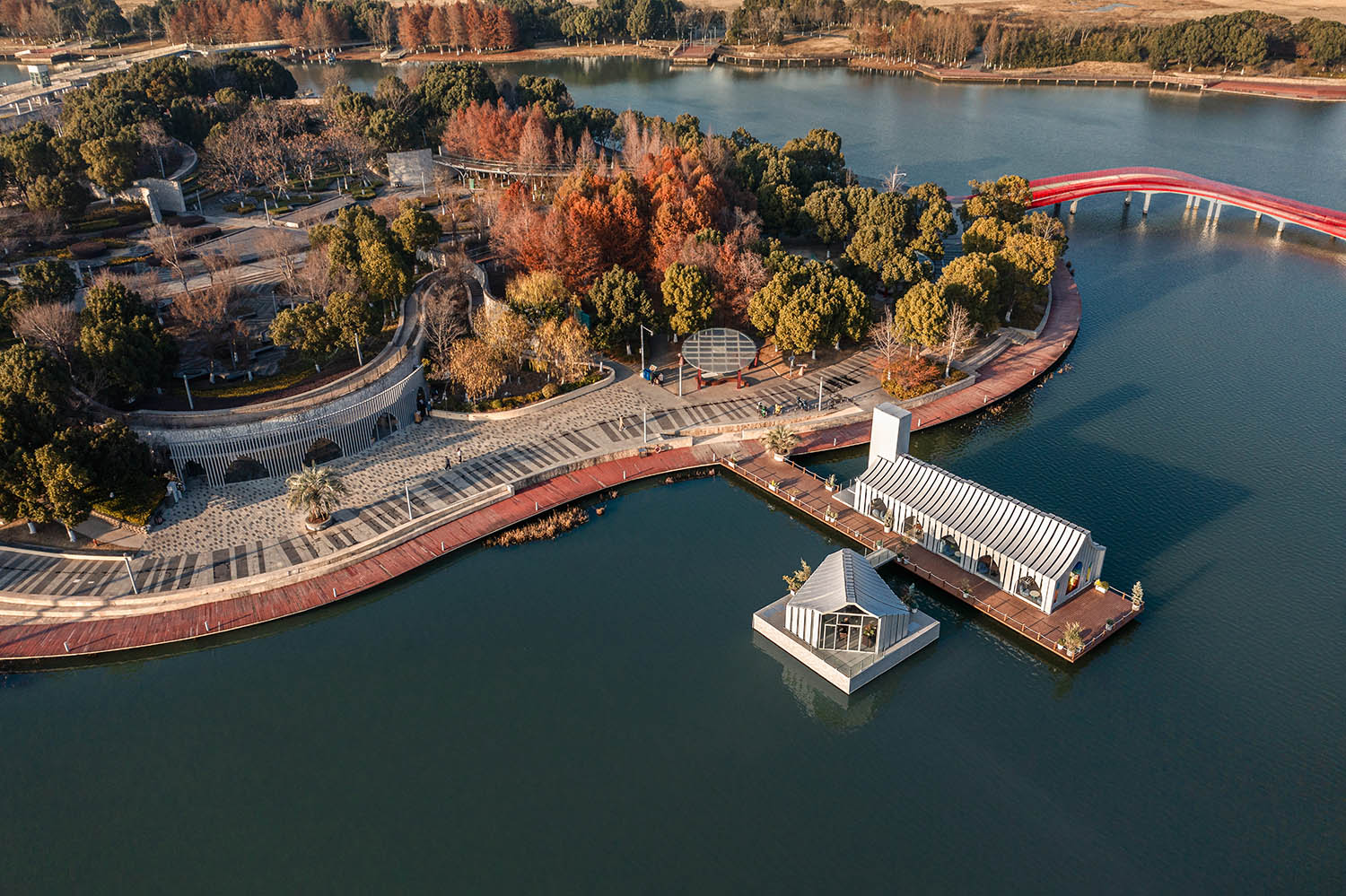 建築設計,公園建築設計,禮堂設計,結婚禮堂,禮堂設計案例,禮堂設計方案,蘇州天鵝湖禮堂—公園生活的儀式感,蘇州,平介設計,楊楠