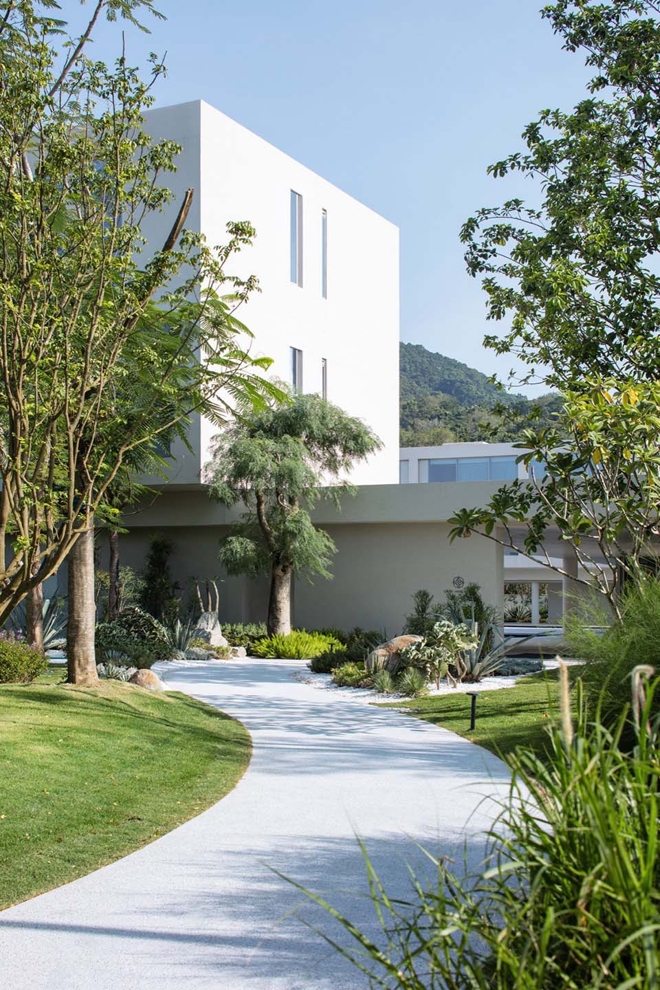 B.L.U.E.建築設計事務所,酒店設計,青山周平,廣州,酒店設計案例,酒店設計方案,度假酒店,精品酒店,設計酒店,建築設計,酒店建築設計,海南萬寧日月灣度假酒店,海南萬寧