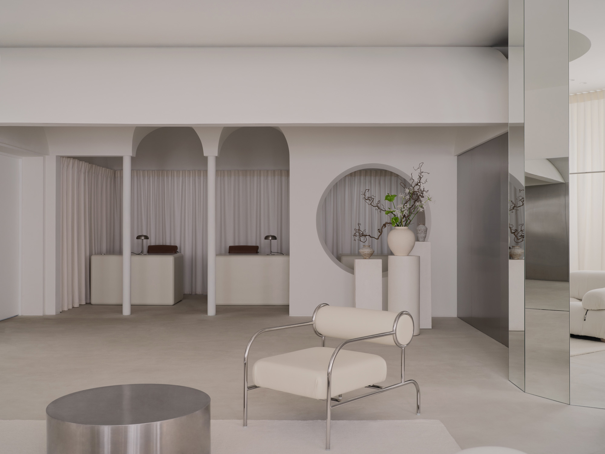 UP2DATE architects,零售店設計,服裝店,哈薩克斯坦,女裝店,服裝店,店鋪設計,極簡主義女裝店