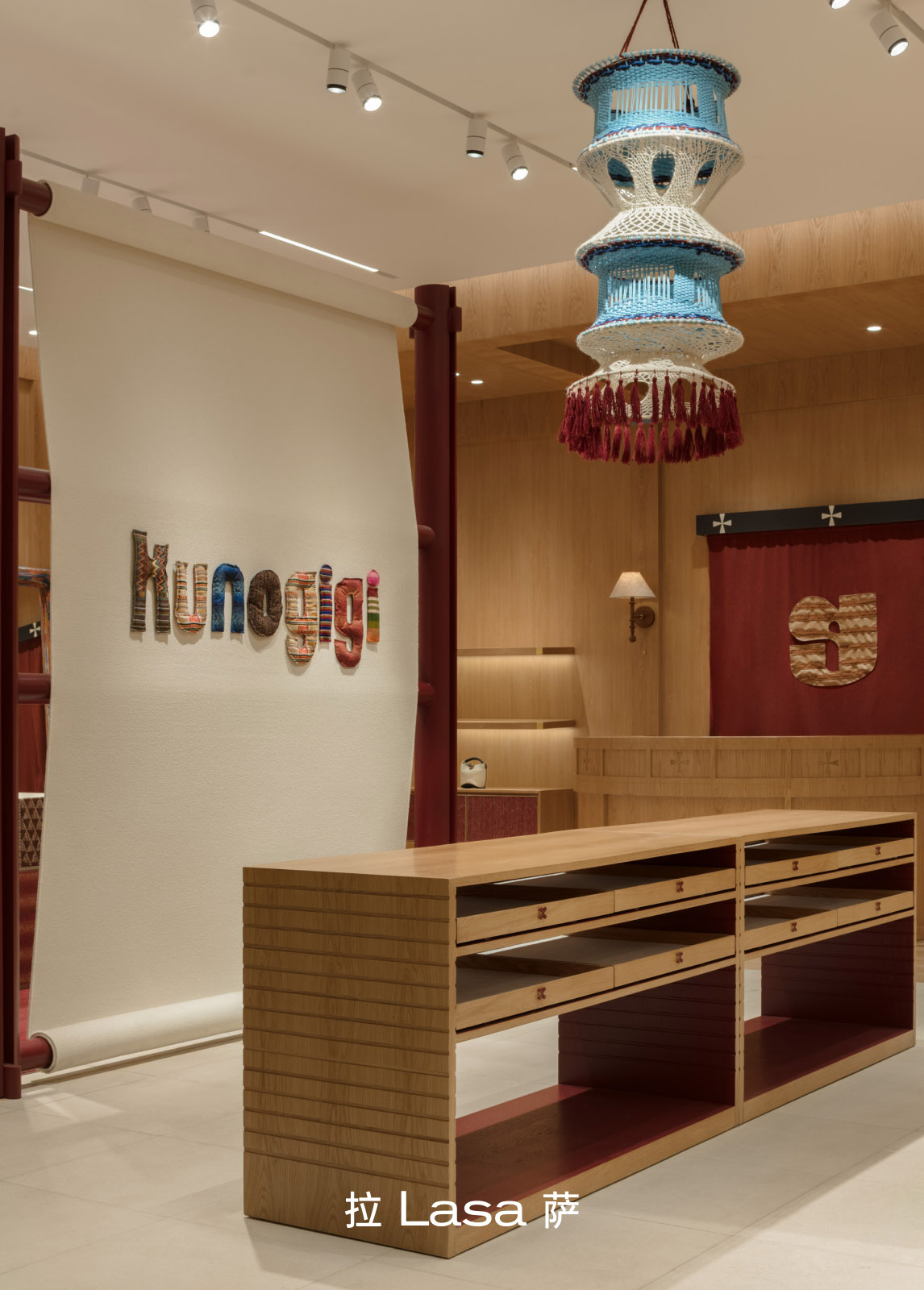 商店設計,零售店設計,包包零售店,連鎖店設計,主題零售店設計,零售店設計案例,零售店設計方案,古良吉吉Kunogigi,古良吉吉五城：讓門店像一座村落一間工坊也像一座城市的切片,拉薩,昆明,南寧,杭州,深圳,永創設計